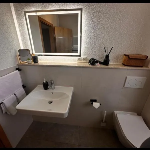 Ferienwohnung EG, hotel u gradu Grefenhajnihen