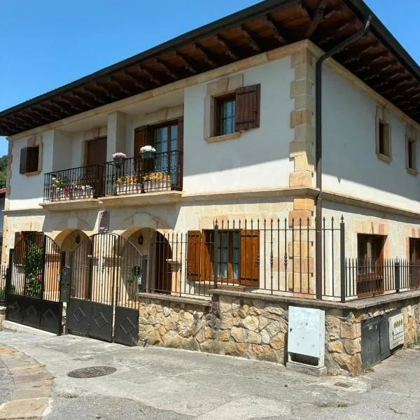 Balentzenea Rural House, hotel in Lesaka