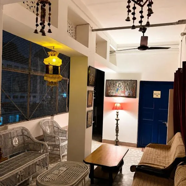Inka Kashi Hostel Varanasi, хотел в Варанаси