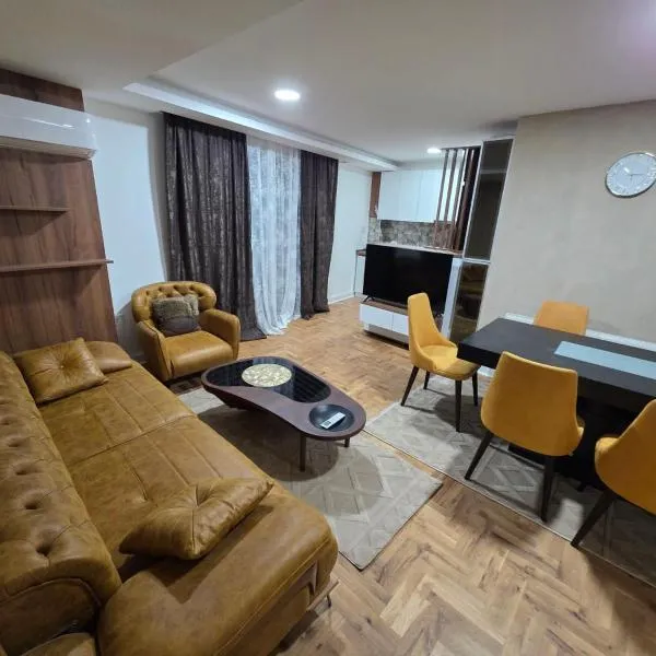 Lux M Residence, khách sạn ở Leskovac