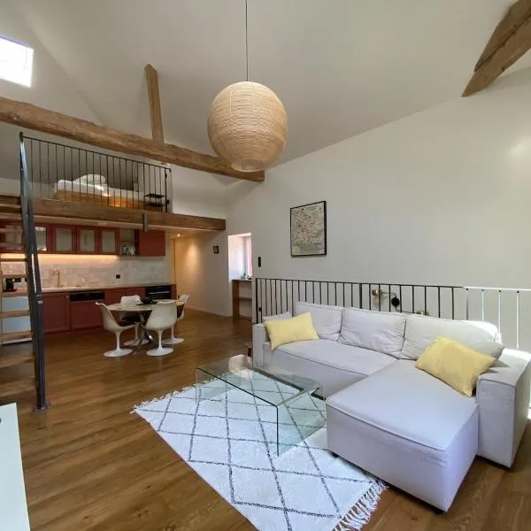 Appartement de charme rénové au Pays Basque: Hélette şehrinde bir otel