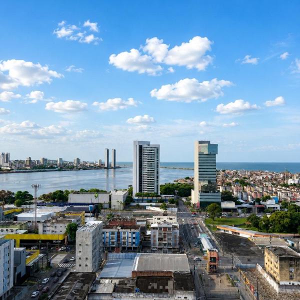 Sea View Apartment, 2 bedrooms, 500 meters from RioMar Shopping Mall