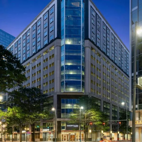 Courtyard Charlotte City Center, hotel en Charlotte