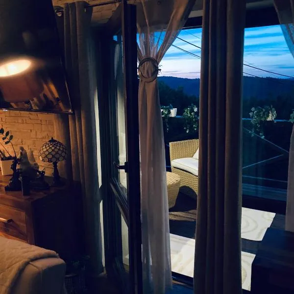 Domek Madib -Pokoj do wynajecia góry,nocleg Beskidy, widoki, jezioro, stadnina koni, grill, domek, apartament, wypoczynek, cisza, spokój, nocleg,pokój do wynajęcia Sucha Beskidzka, khách sạn ở Sucha Beskidzka