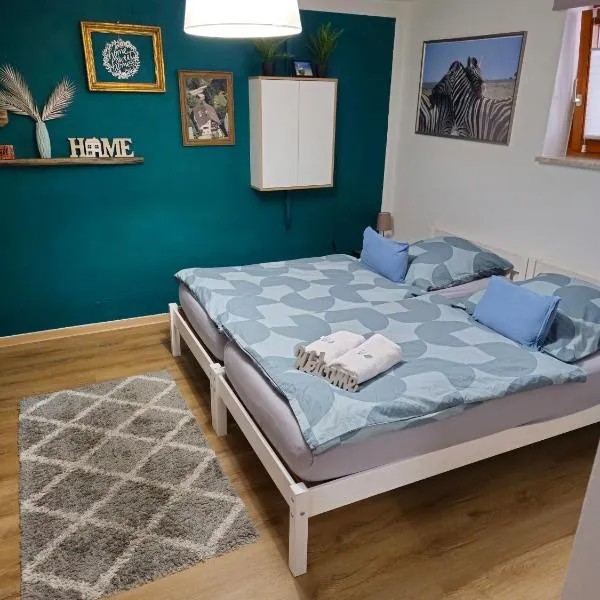 Ruhige, modern eingerichtete 2 Zimmer Wohnung im Untergeschoss eines Zweifamilienhauses, hotel Hildrizhausen városában