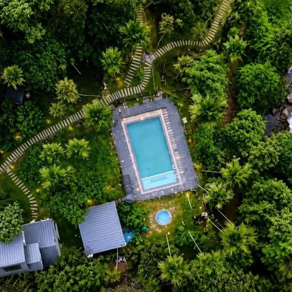 Banasura Wetlands Wayanad Boutique Pool Resort Near Waterfalls, hotel u gradu Padinjarathara