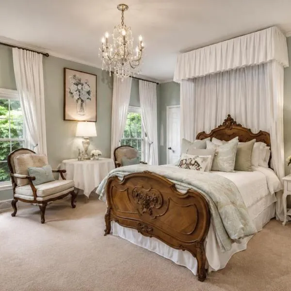 Historic Mansion-Magnolia suite, hotell i Fort Smith
