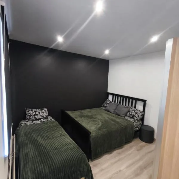 Lāčplēša 118 Cozy Riga Apartment, hotel en Riga