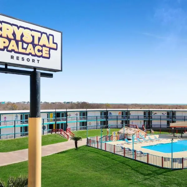 CRYSTAL PALACE RESORT, מלון בBolivar Peninsula