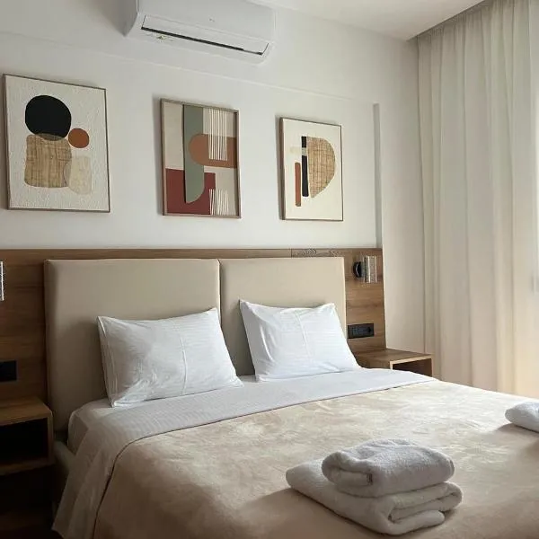 Dhima Hotel, hotel in Himare