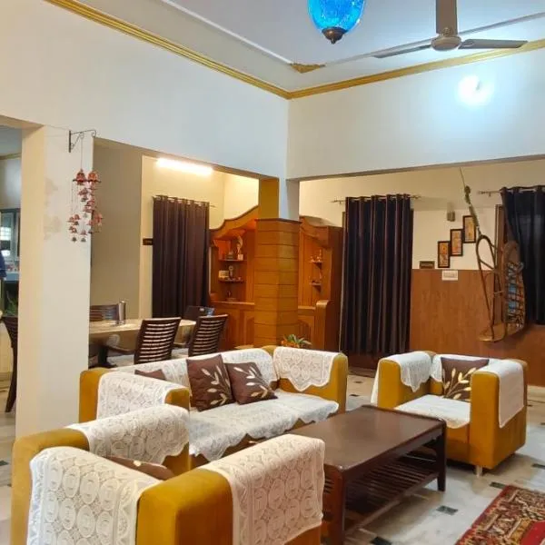Sharan Homestay, hotel in Ayodhya