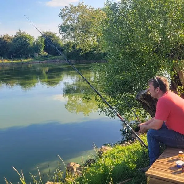 Paradis nature dans Le PERCHE - Vue, Confort, Pêche, Étang, Salle de Sport, à 5min Ville & Gare, hotel Belhomert-Guéhouville városában