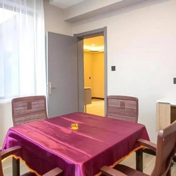 Jun Hotel Shanxi Linfen Hongdong County Dahuaishu Xungen Jizhuyuan, hotell i Hongtong