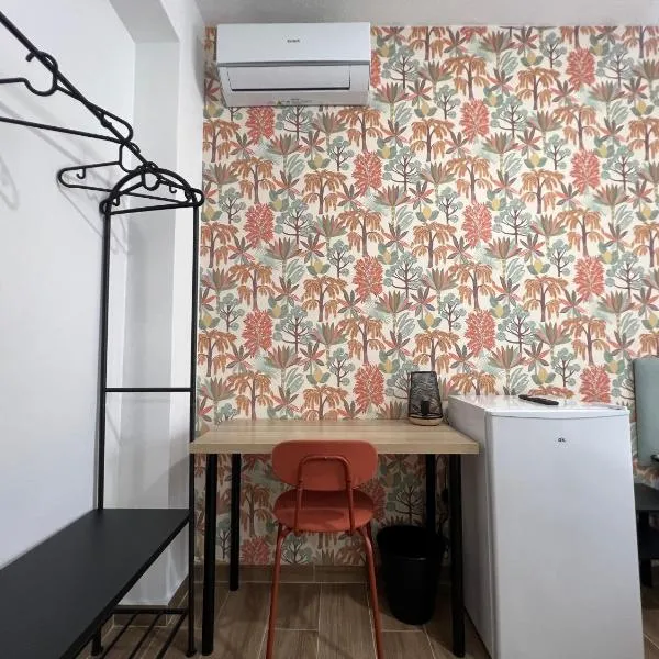 Habitación centro Almería、アルメリアのホテル