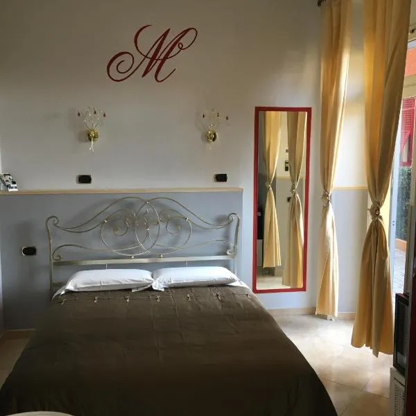 Le Divine - Reception Via XXV Aprile 5，位于莱万托的酒店