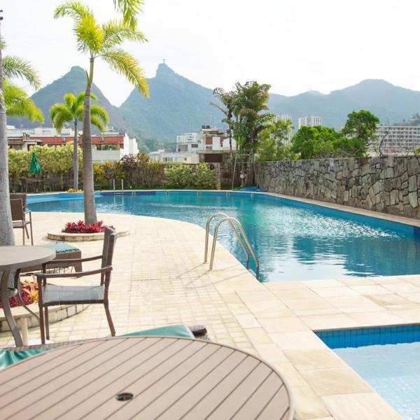 Refúgio em Laranjeiras! Varanda, piscina e lazer