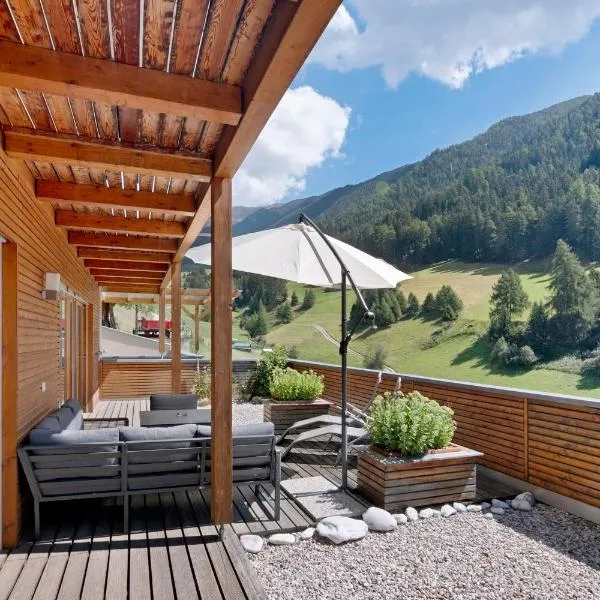 Pritscheshof Ferienwohnung Terrasse, hotel in Malles Venosta