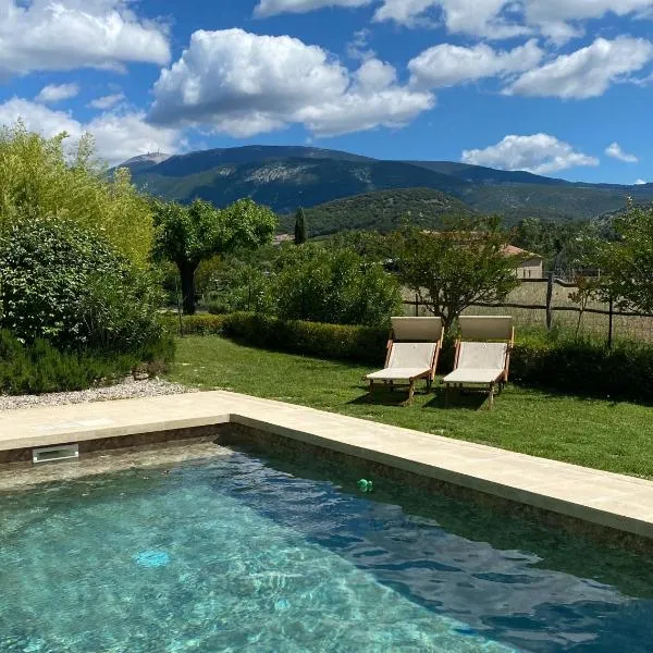 Mas de grange neuve, hotel in Mollans-sur-Ouvèze
