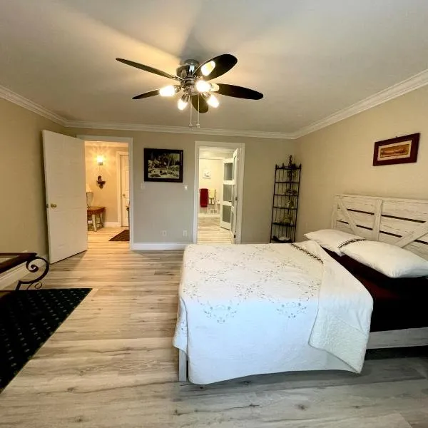 Khan’s Resort, hotel a Cobourg