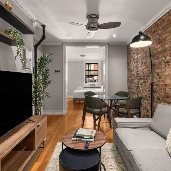 East Village Escape in the Heart of NYC, хотел в Ню Йорк