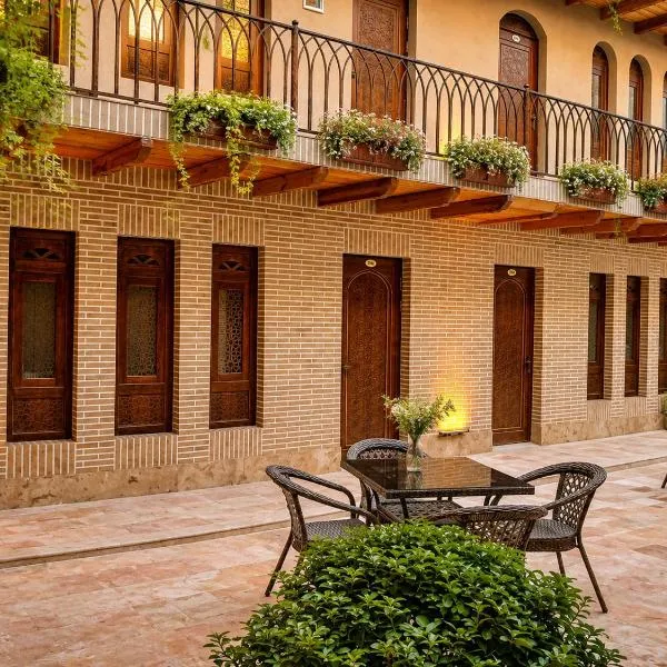 AYUB Modern & Heritage HOTEL, hotel v destinácii Buchara