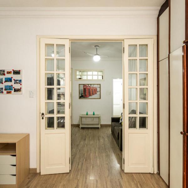 Quarto sala quadra da praia de Copacabana