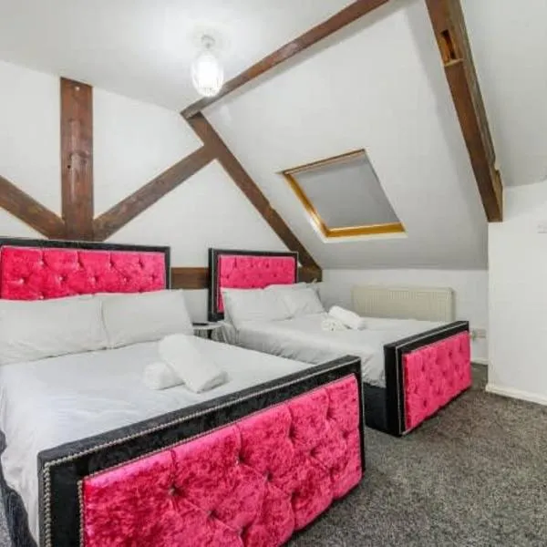 RB1GH- Cosy Room SECURE PARKING NEAR CITY CENTRE FAST WIFI, hotel in Bramley