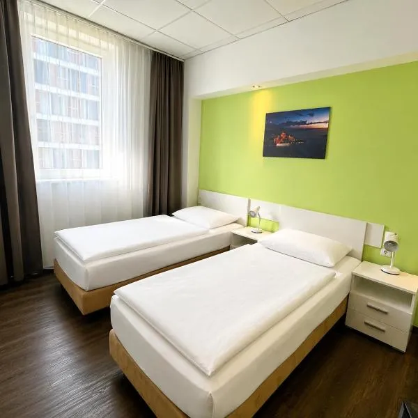 Business & City, hotel v Linci