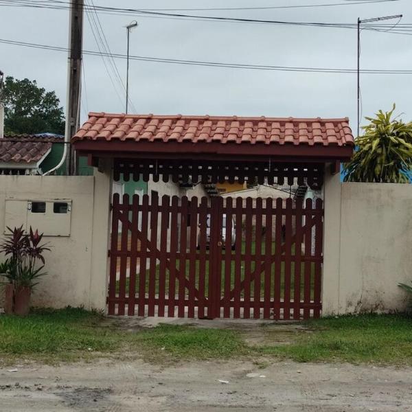 Casa a 650 metros da praia