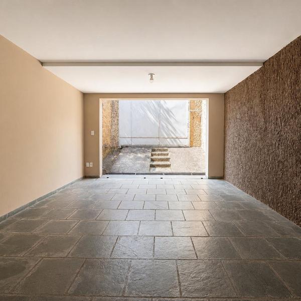 Casa Espaçosa para Famílias com Garagem Coberta - Foto 3