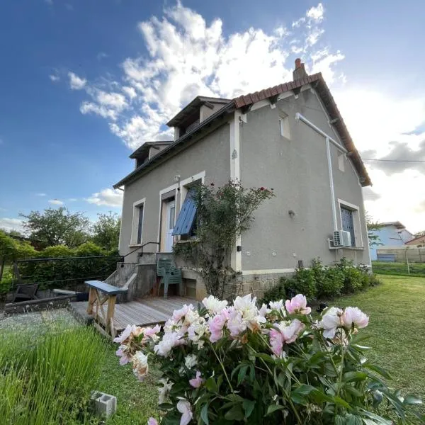 Maison de Georges et Paulette, hotel i Bouesse