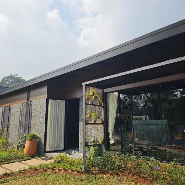 Annapurna Resort Puncak, hotel v mestu Tagalbato