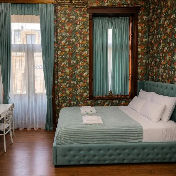Historic Boutique Apartment Kutaisi, hotel u gradu Kutaisi