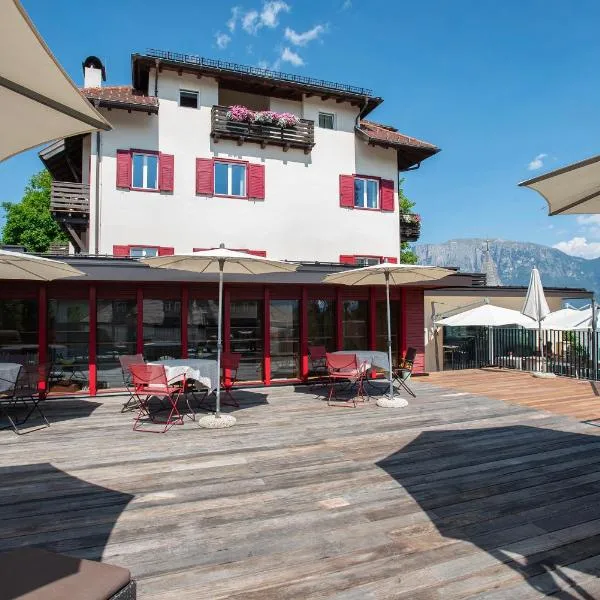 Hotel Dolomiten, hotel en Collalbo