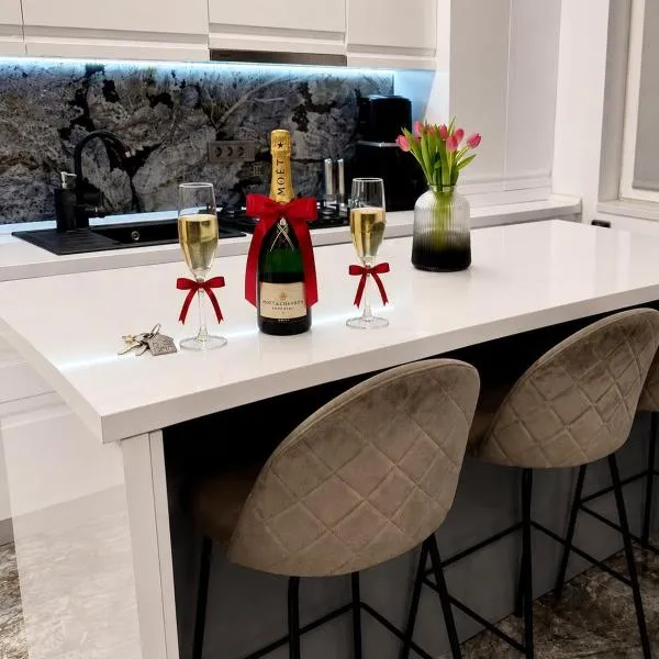Adinna Residence, ξενοδοχείο σε Giroc