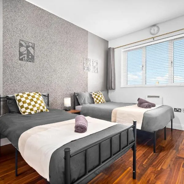 Luxurious 2BDR Birmingham Getaway-Ideal for Work & Relaxation-Free Wi-Fi & Parking, отель в Бирмингеме