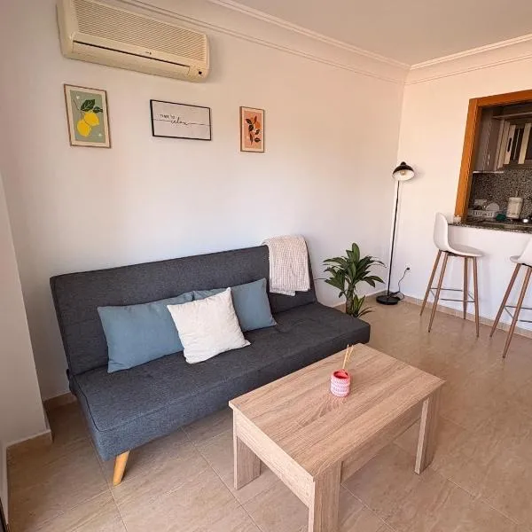 Cozy apartment in Benidorm, hotel in Villajoyosa