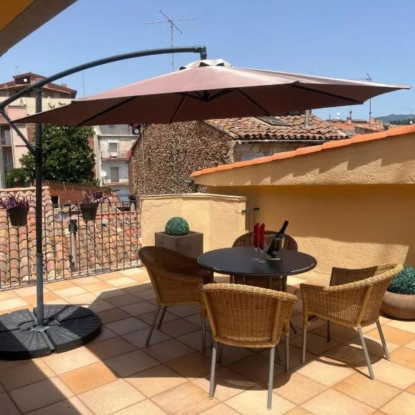 Apartament climatitzat Les Golfes de Can Mascarbo, mimar-te en un confortable espai, hotel em Sant Hilari Sacalm