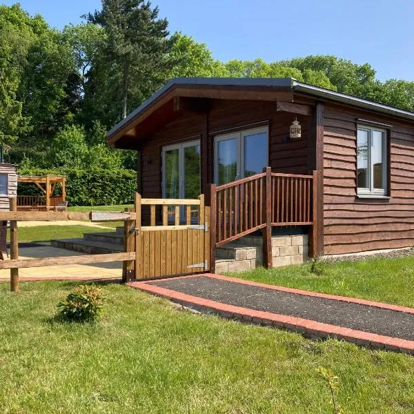 Stag Lodge School House Farm, hotel in Leighton