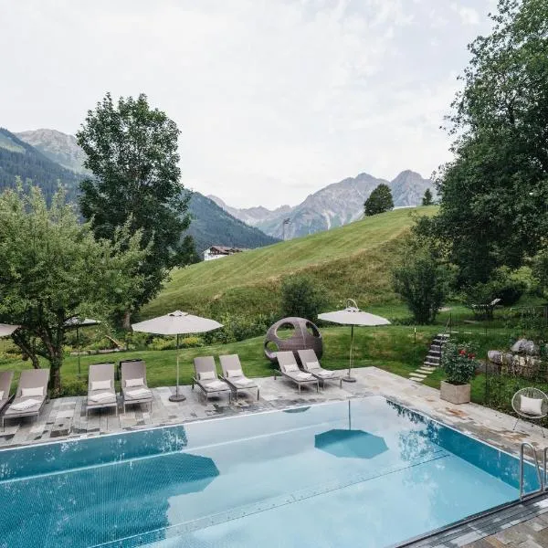 Das Naturhotel Chesa Valisa, hotel in Hirschegg