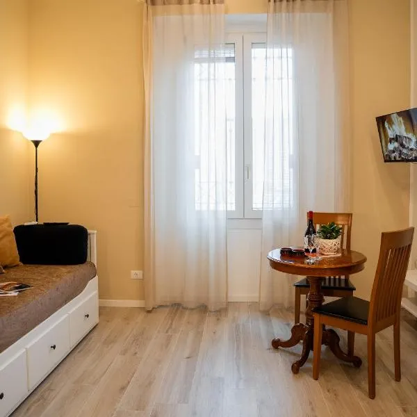 Apartment Monza Station 15 min to Milan Center, hotel in Monza