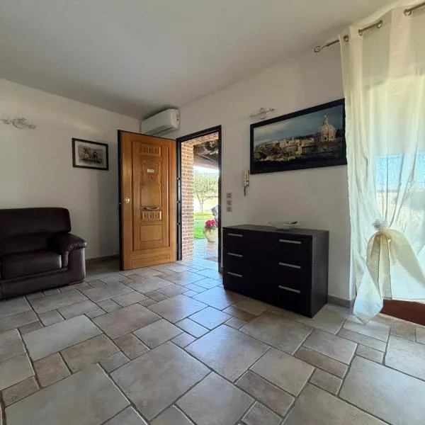 Guest house Luxury, khách sạn ở Anzio