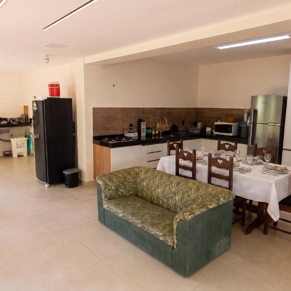 Casa em Itaúna 3 Quartos para 8 Pessoas com área gourmet a 150 m da Praia Ar Condicionado