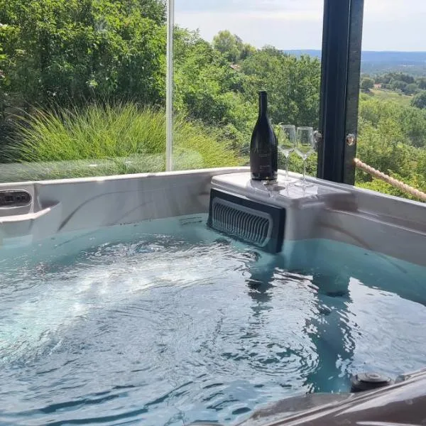 Mountain Villa Carin - Jacuzzi - Panoramic View - 4 Bedrooms - Free Private Parking - Near Zagreb, hotell i Jastrebarsko