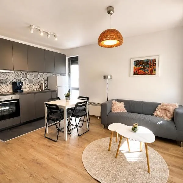 Idea Apartment - Two Separate Bedrooms and Living Room – hotel w mieście Sofia