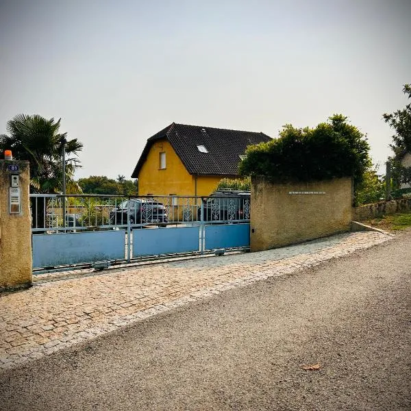 Maison Fleurie, hotel i Aubertin