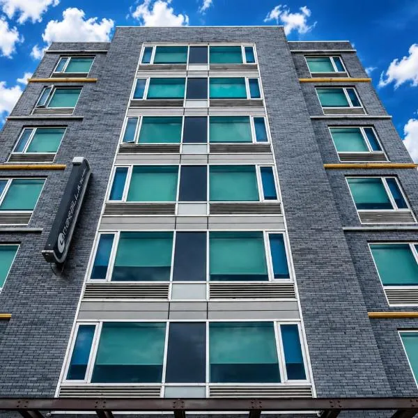 Bronx में, होटल Umbrella Hotel Bronx