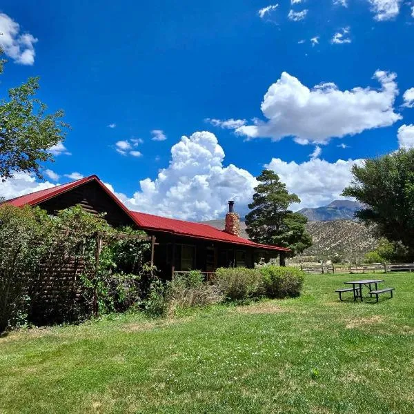 Pack Creek ~ Farm House, hotel en Moab