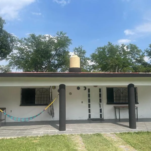 Casa fraccionamiento colonos Ticuman, hotel em Ticumán
