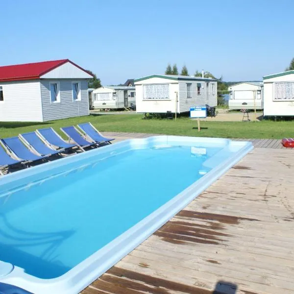 Cuma Camp, hotel v destinaci Sarbinowo
